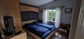 2 bedrooms, free WiFi