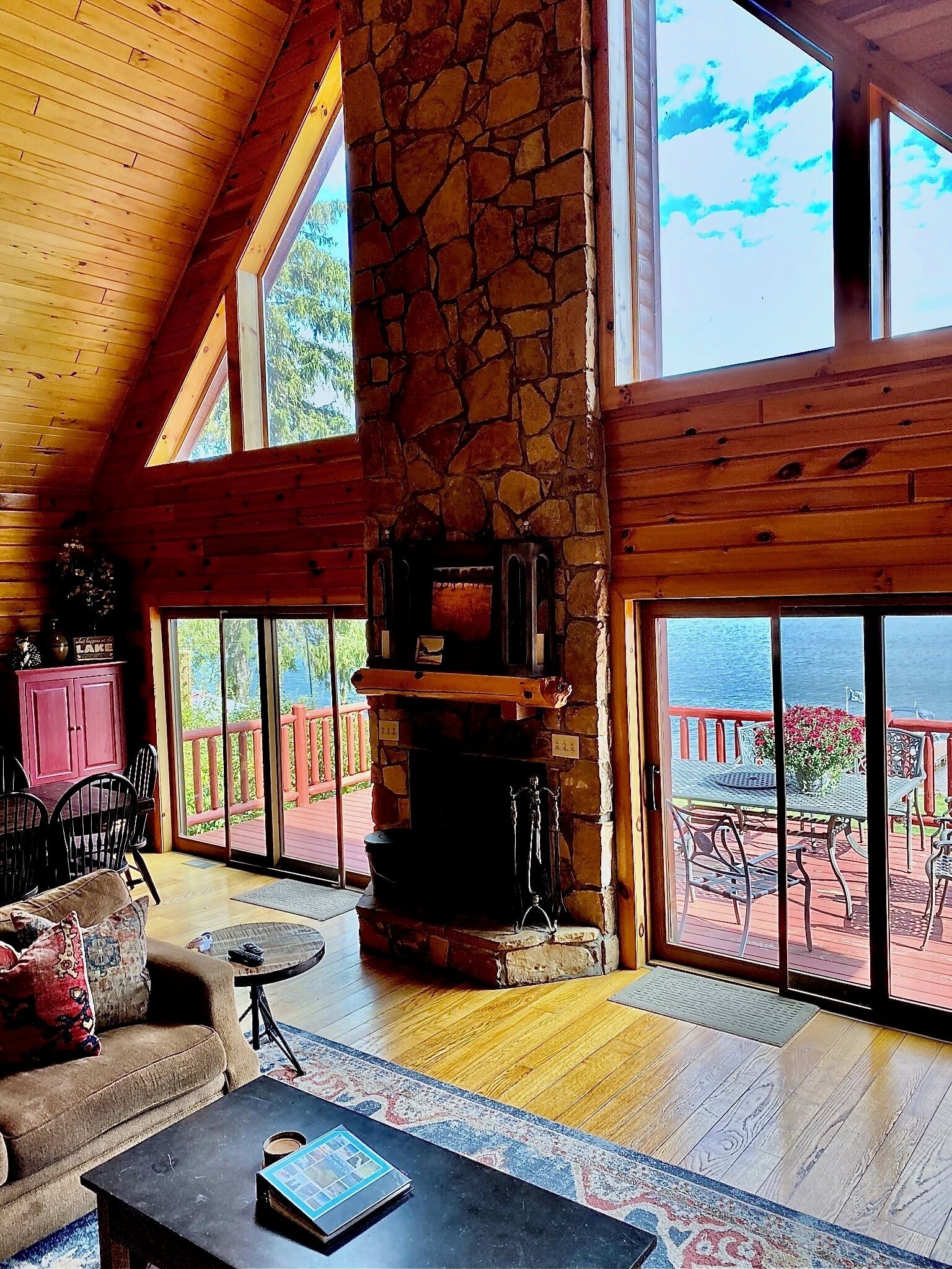 Smart TV, fireplace, video games, DVD player