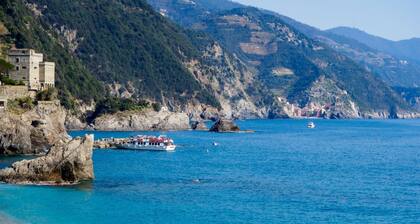 Giaella apartment with sea view