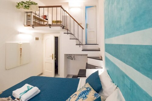 Picagetta Tiny Room, one of the smallest and most comfortable rooms in Vernazza