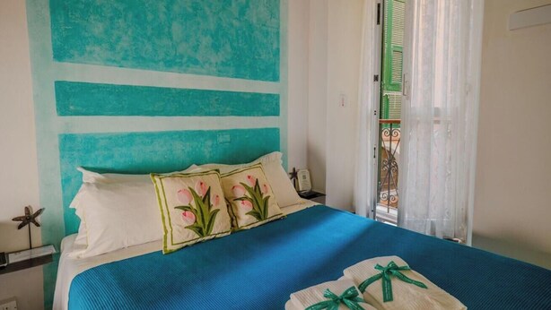 1 bedroom, WiFi (free), bed sheets - Picagetta Tiny Room, one of the smallest and most comfortable rooms in Vernazza (Vernazza)