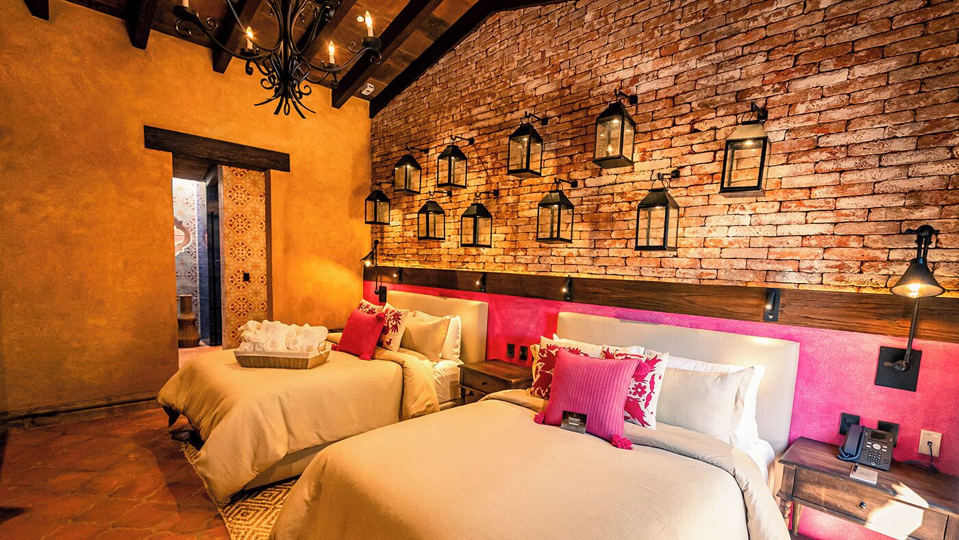 Habitación Deluxe, 2 camas matrimoniales, para no fumadores, vista al jardín | Sábanas de algodón egipcio, ropa de cama de alta calidad y edredón 