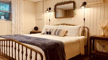 2 bedrooms, desk, iron/ironing board, free WiFi
