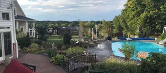 Stuart Manor Bed and Breakfast 2