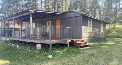 Horse Creek Resort - Cabin 2