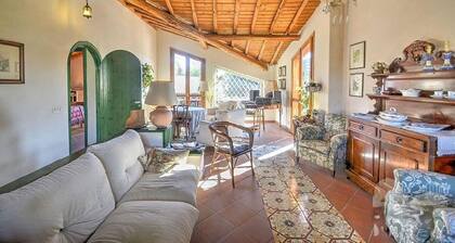 Villa With Garden in Sicily Near the sea