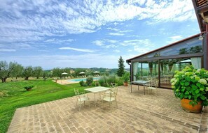Outdoor dining - Villa Stupenda (16 Guests) - Large villa ideal for events (Sarteano)