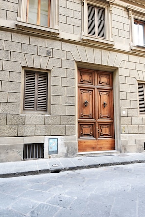 Appartement, accessible aux personnes à mobilité réduite, fumeur | 3 chambres, bureau, Wi-Fi
