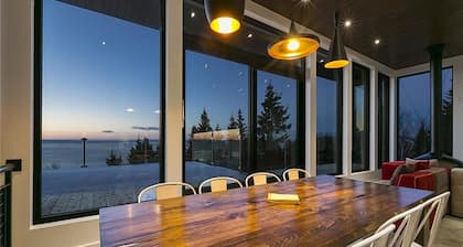 Breathtaking views, privacy and fresh air.