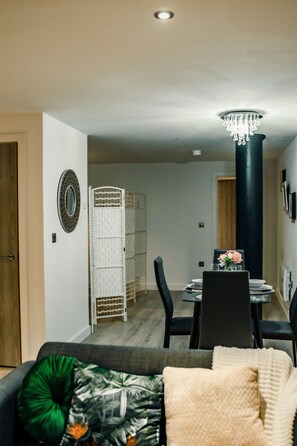 Apartamento Confort, baño privado (Cosy Basement) | Interior