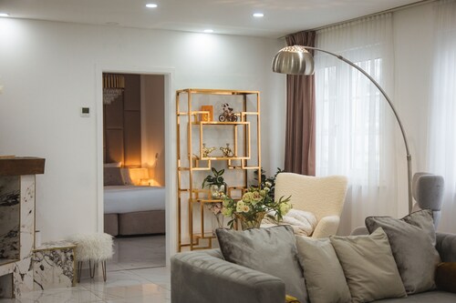 Romantic luxury suite - 5 minutes from the center