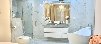 Romantic luxury suite - 5 minutes from the center