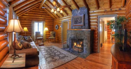 Historic Log Cabin- A True Black Hills Original