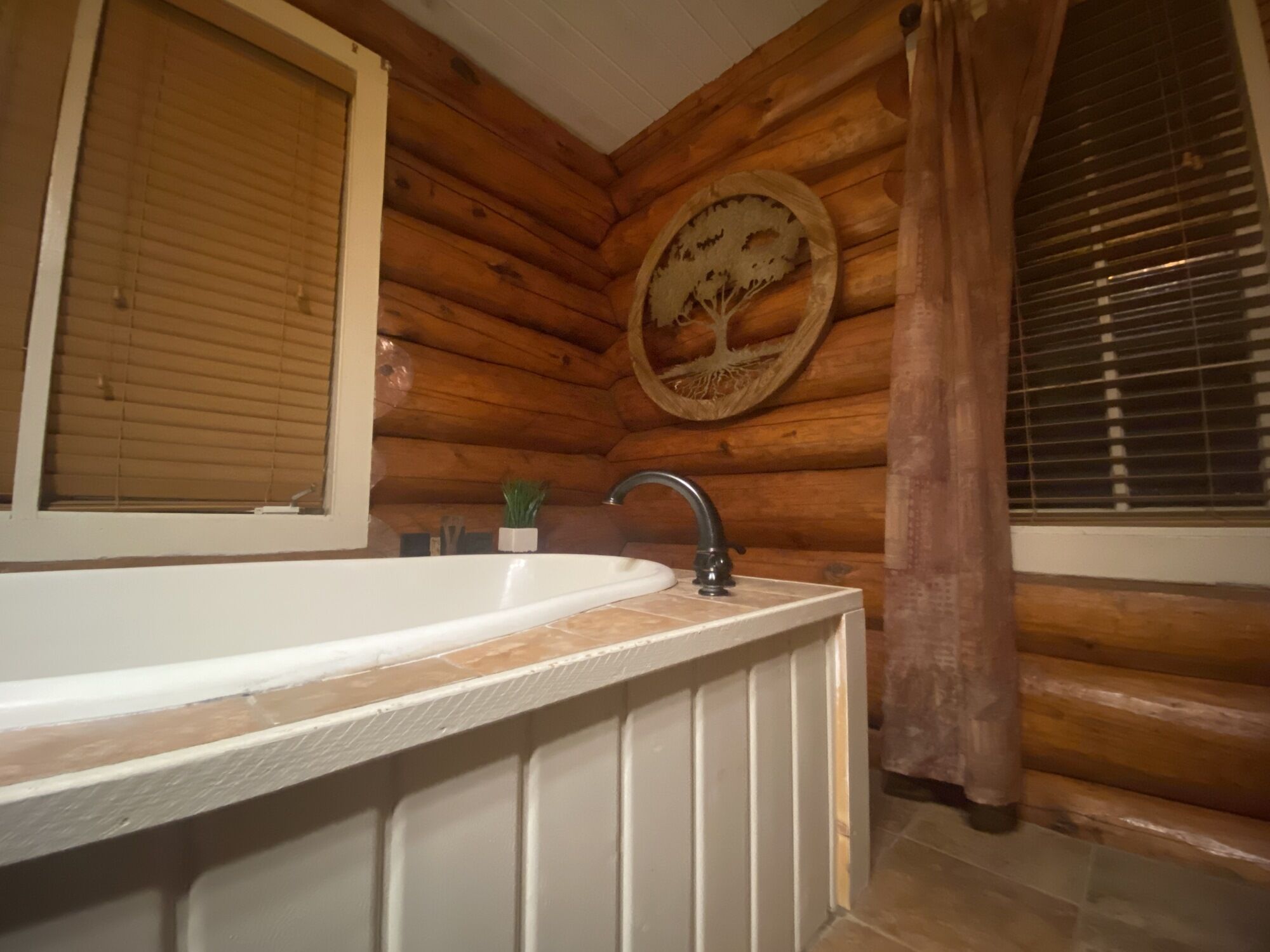 Chuveiro/banheira combinados, secador de cabelo, toalhas de banho 