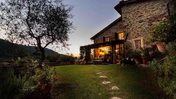 Biệt thự, hút thuốc | 3 phòng ngủ