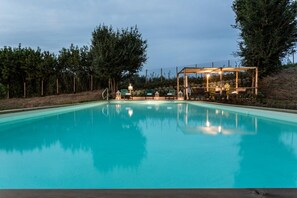 Villa - Villa sul Fiume in Monte San Quirico (Lucca)