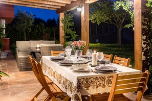 Villa - Villa sul Fiume in Monte San Quirico (Lucca)