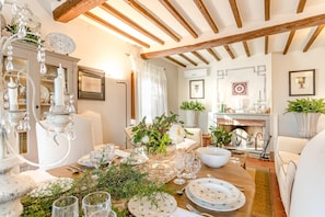 Villa | 4 Schlafzimmer, WLAN