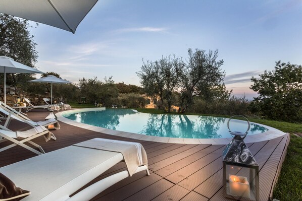 Villa | 4 Schlafzimmer, WLAN