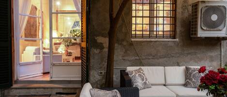 Apartment | 2 bedrooms, iron/ironing board, WiFi