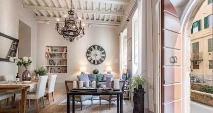 Casa Janca in Lucca With 1 Bedrooms and 2 Bathrooms