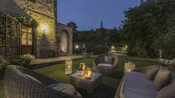 House | 5 bedrooms, WiFi