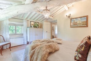 House | 7 bedrooms