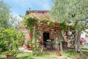 Villa, fumatori | 3 camere