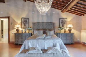 Villa | 10 bedrooms, WiFi
