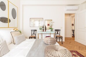 Apartment | 2 bedrooms, WiFi