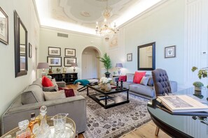 Appartamento | 5 camere, Wi-Fi