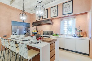 Villa | 10 Schlafzimmer, WLAN