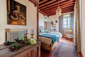 Villa | 6 bedrooms - Villa Il Castello in Lucca (Lucca)