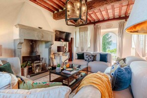 Villa - Villa Il Castello in Lucca (Lucca)