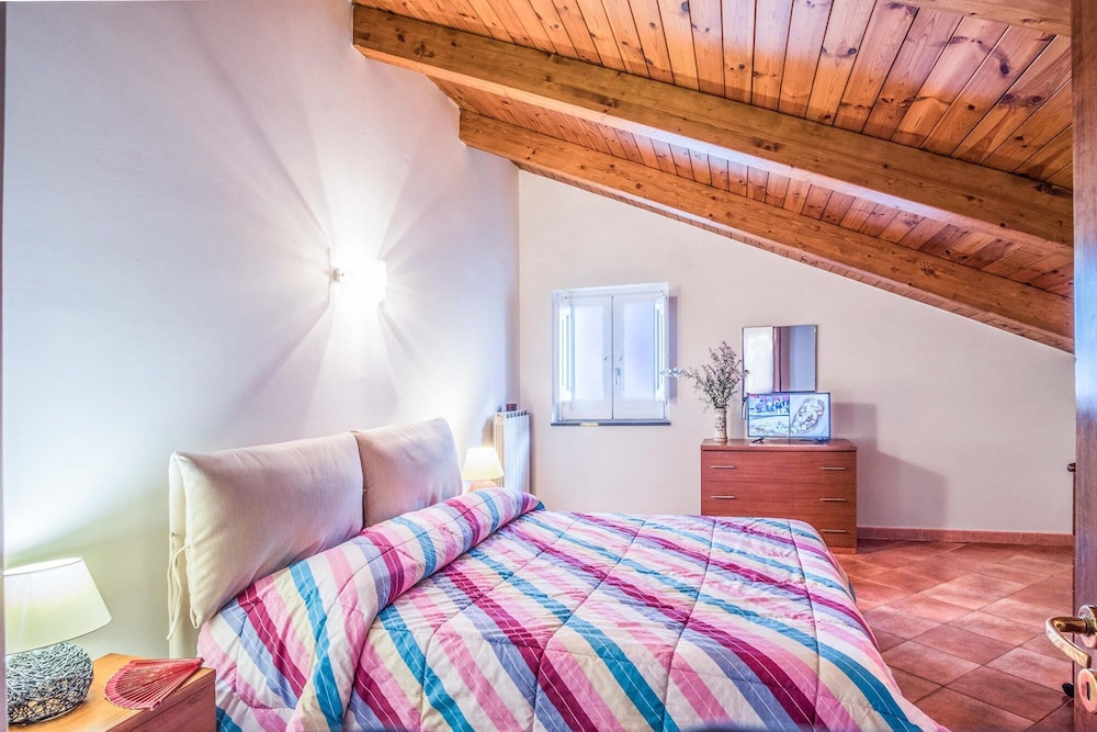 Palazzo Correale Maresca di Serracapriola by null