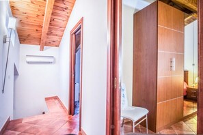 Apartment, Smoking | 3 bedrooms