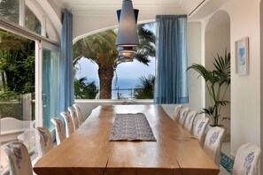 Villa, Smoking | 5 bedrooms