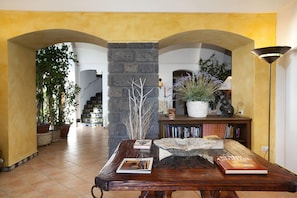 Villa, fumatori | 5 camere, una scrivania, Wi-Fi