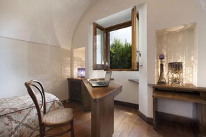 Villa, fumatori | 11 camere, una scrivania, ferro/asse da stiro, Wi-Fi