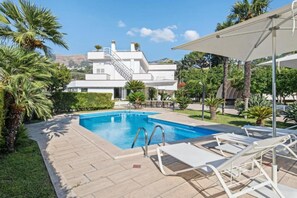 ヴィラ 喫煙可 | 4 室のベッドルーム、旅行用ベビーベッド