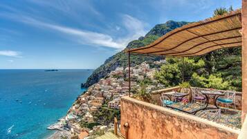 Villa | 8 bedrooms, WiFi