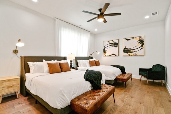 4 bedrooms, desk, iron/ironing board, free WiFi