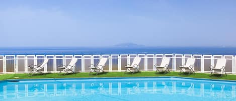 Villa, roken | 6 slaapkamers, een bureau, wifi