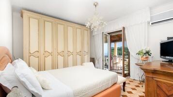 Villa, Raucher | 6 Schlafzimmer, Schreibtisch, WLAN