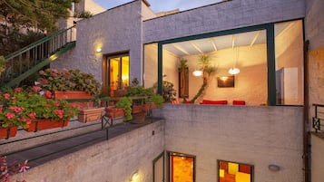 Huvila, tupakointi sallittu | 12 makuuhuonetta