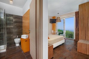 Villa, fumatori | 12 camere