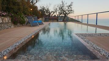 Villa, Smoking | 3 bedrooms, WiFi