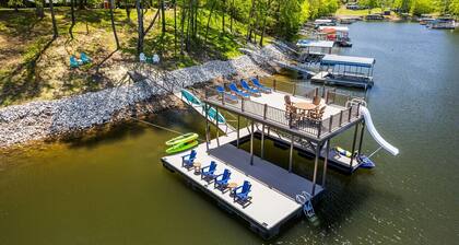 New Home, Dock, Home Theatre, Hot Tub, Fire Pit, Kayaks