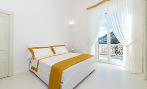 House, Smoking | 4 bedrooms, iron/ironing board, WiFi