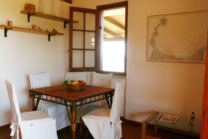 Villa | 2 Schlafzimmer, Reisekinderbett